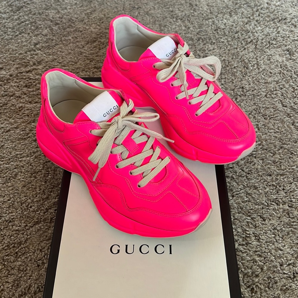 Gucci Fluorescent Pink sneakers